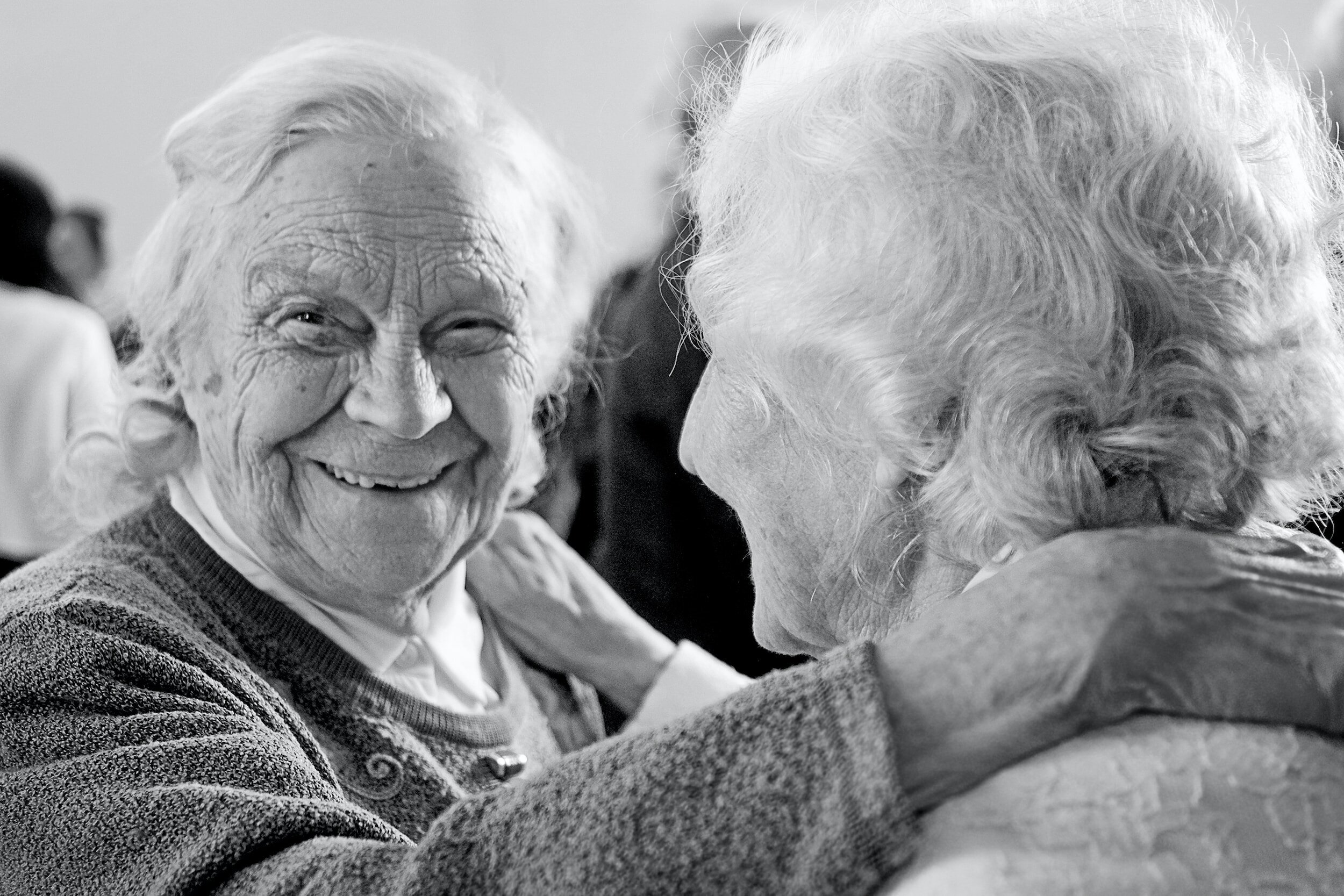 Senior patient receiving gentle dental care from mobile hygienist in Montreal